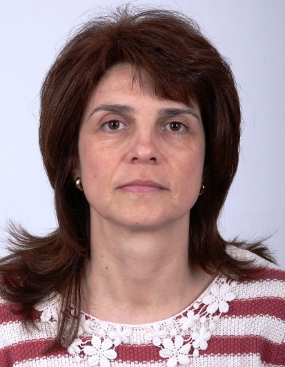 Диана Георгиева, магистър Публична администрация, работи в „Информационно обслужване“ АД, Габрово