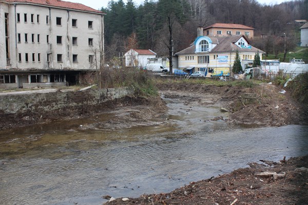  р. Янтра - районът при мост „Бичкиня“ след почистването