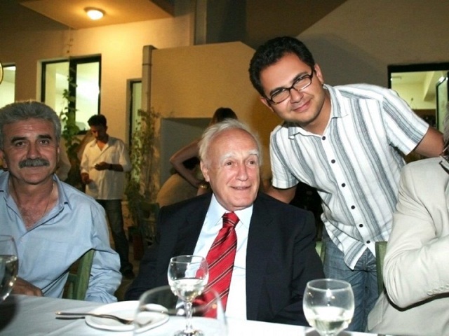 С бившия президент на Гърция Каролос Папуляс 